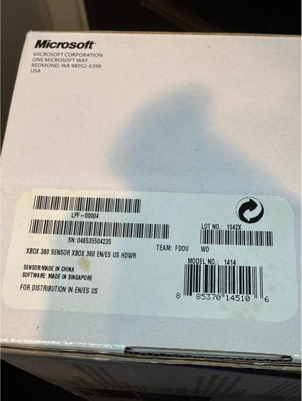Xbox 360 Kinect Sensor with Stand and Original Box